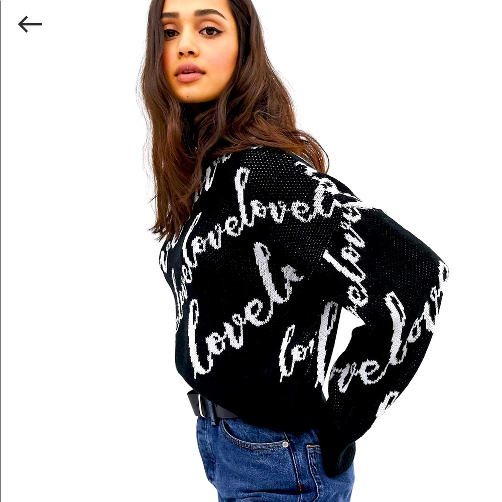 “LOVE” logo crop top sweater